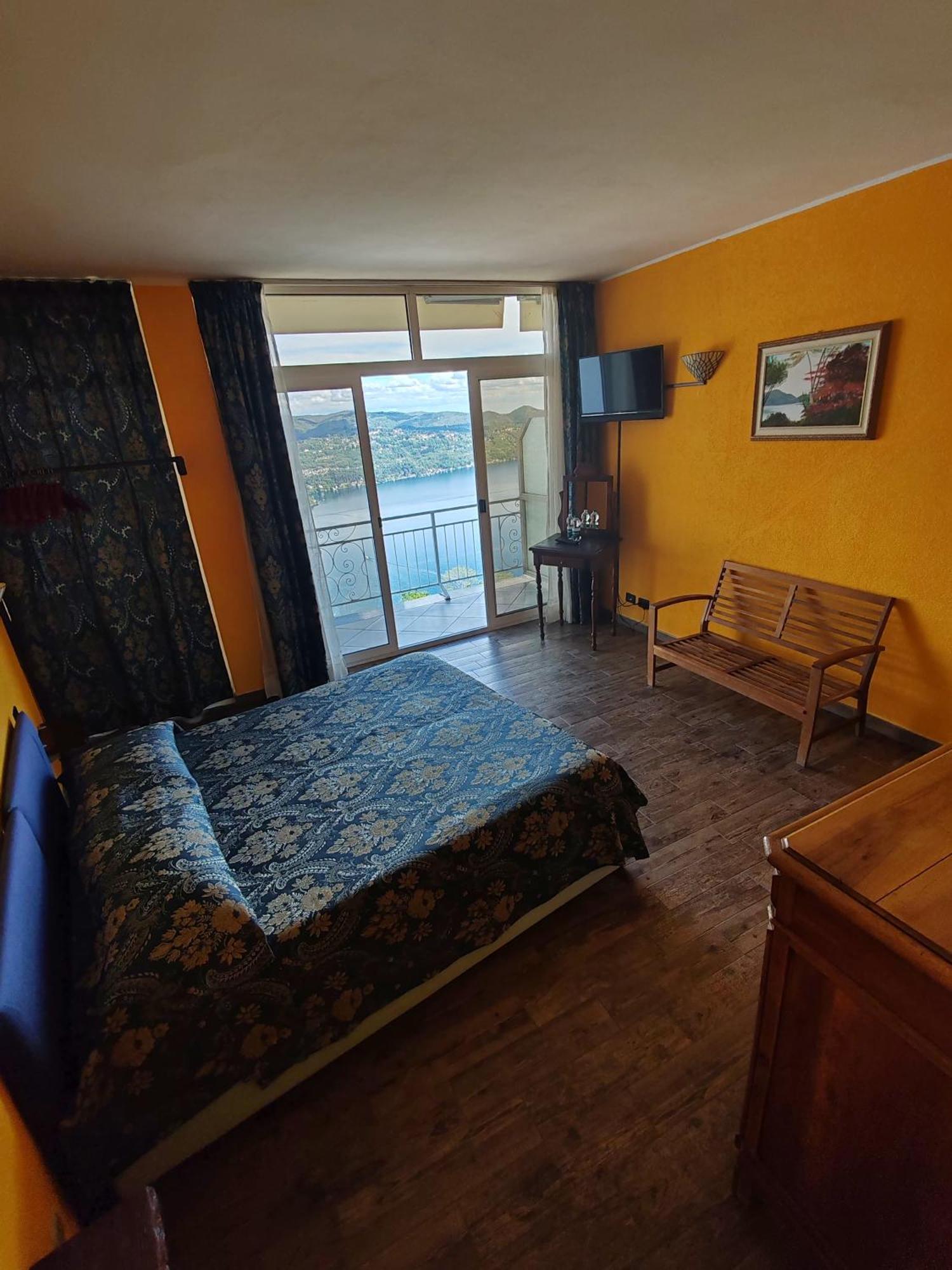 Hotel Panoramico Lago D'Orta (Adults Only) 3*